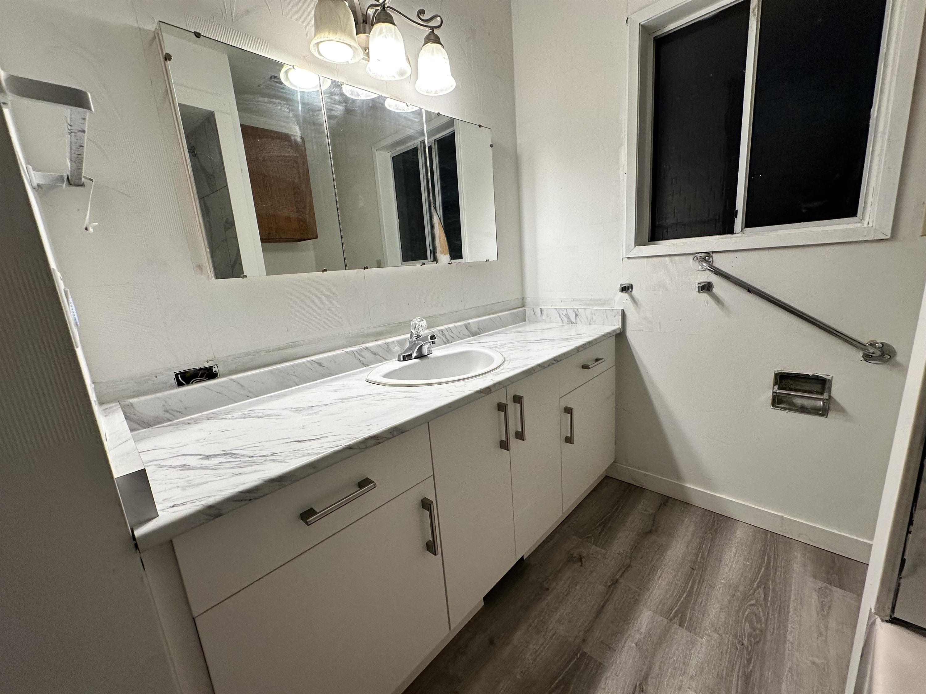 Single Family for rent at 31916 Coral Avenue, Upper in Abbotsford, BC photo 12