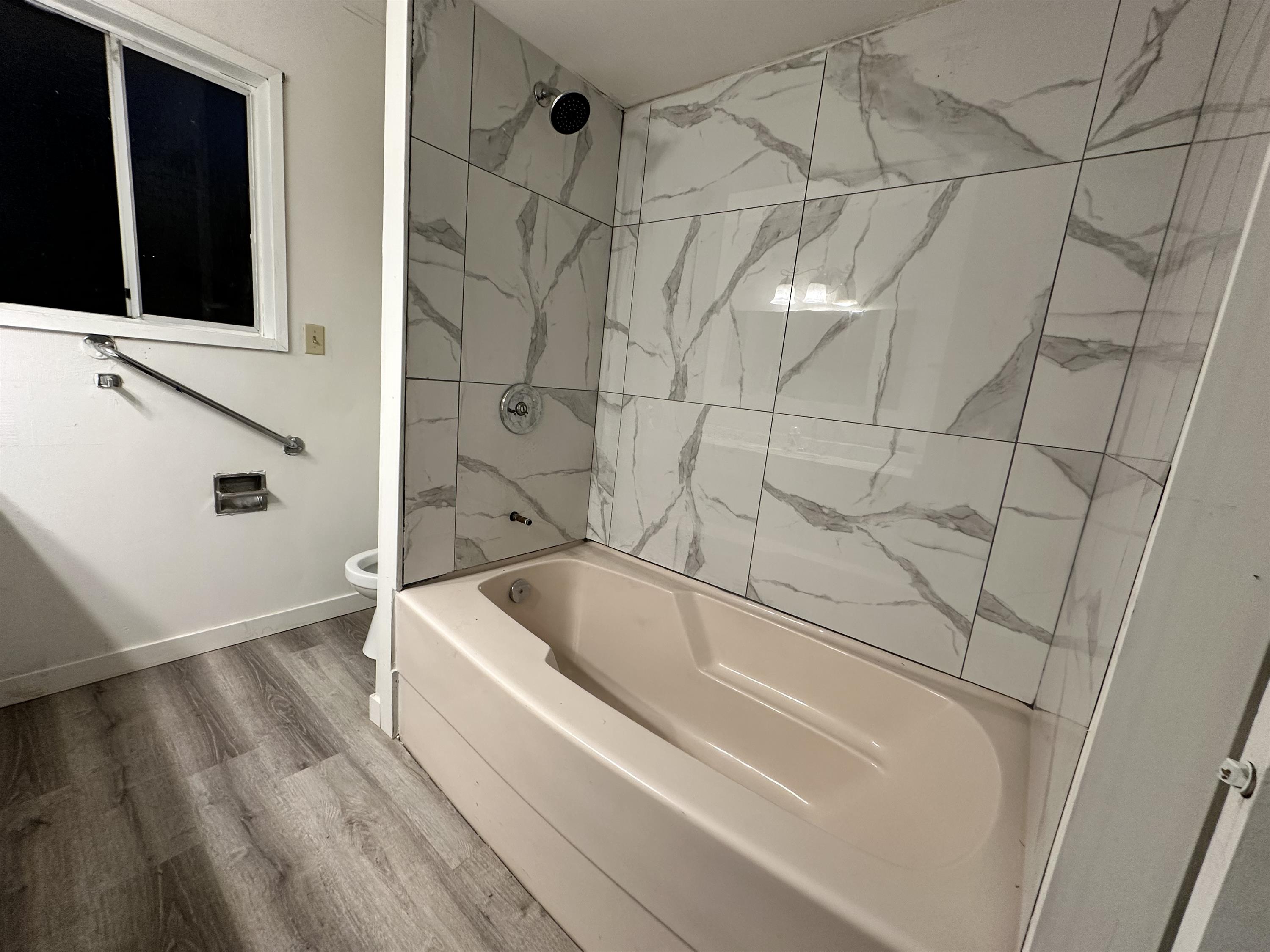 Single Family for rent at 31916 Coral Avenue, Upper in Abbotsford, BC photo 13