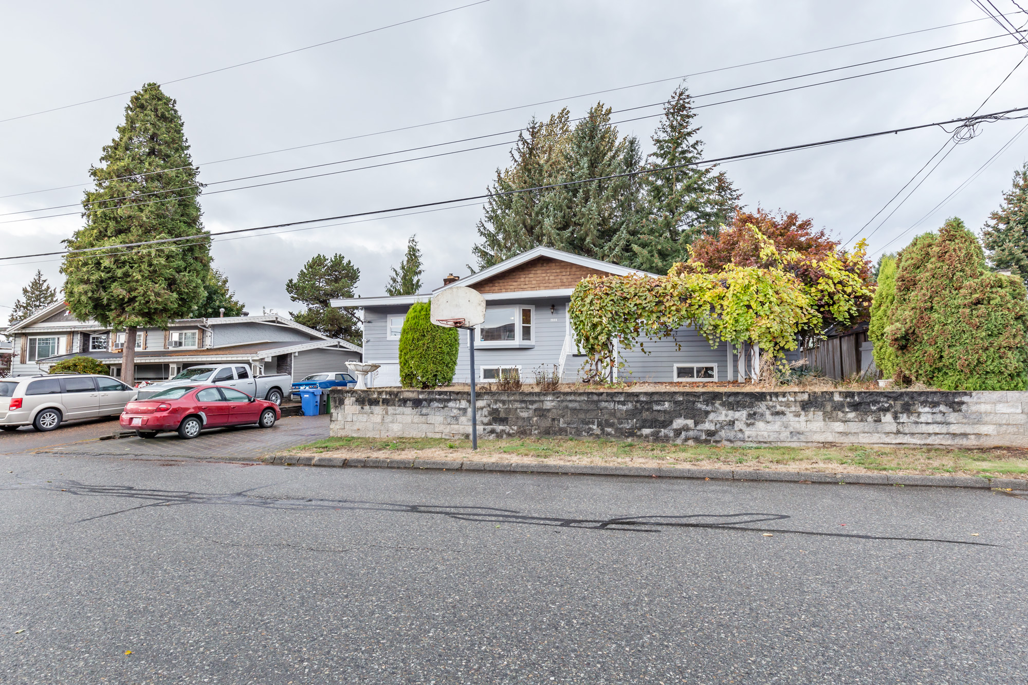 Single Family for rent at 2086 Majestic Crescent, Upper in Abbotsford, BC photo 9