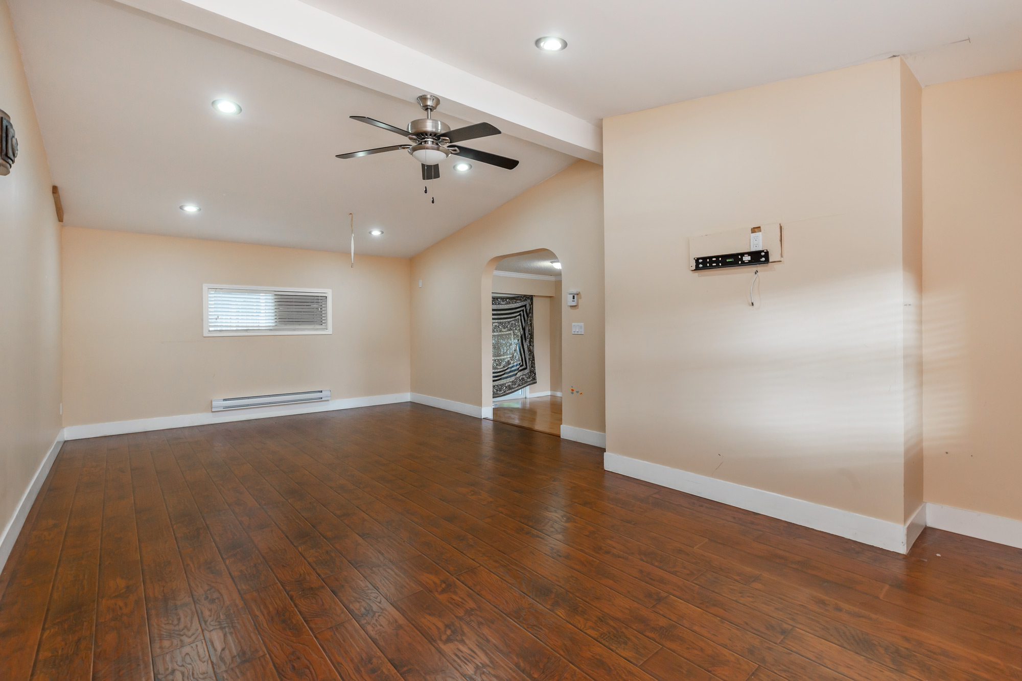 Single Family for rent at 2086 Majestic Crescent, Upper in Abbotsford, BC photo 16