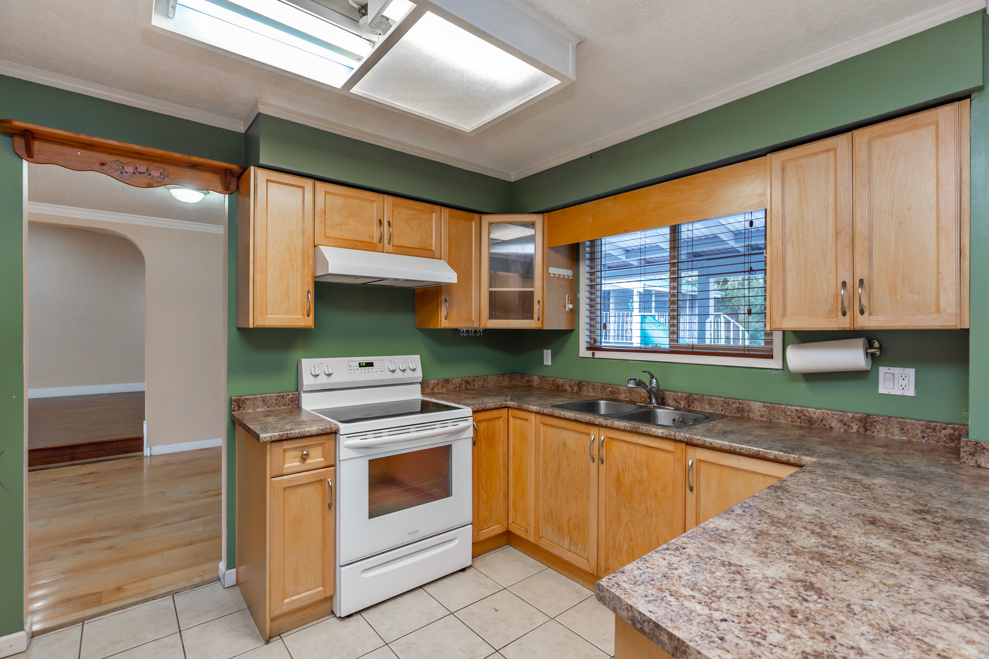 Single Family for rent at 2086 Majestic Crescent, Upper in Abbotsford, BC photo 19