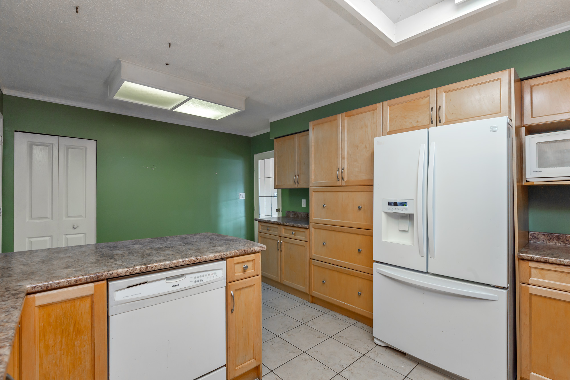 Single Family for rent at 2086 Majestic Crescent, Upper in Abbotsford, BC photo 21