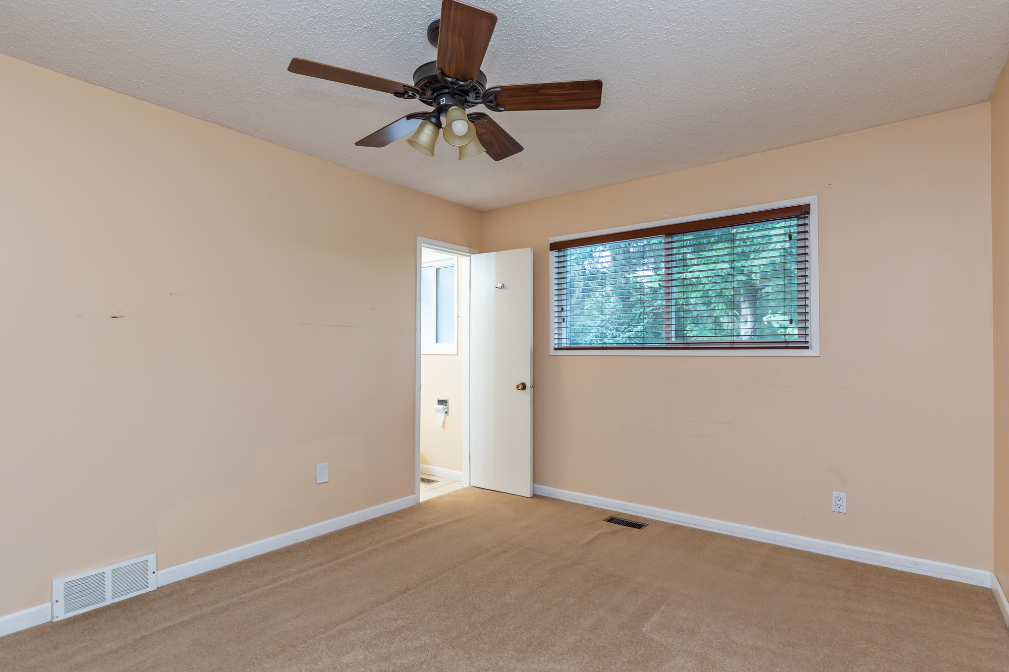 Single Family for rent at 2086 Majestic Crescent, Upper in Abbotsford, BC photo 26