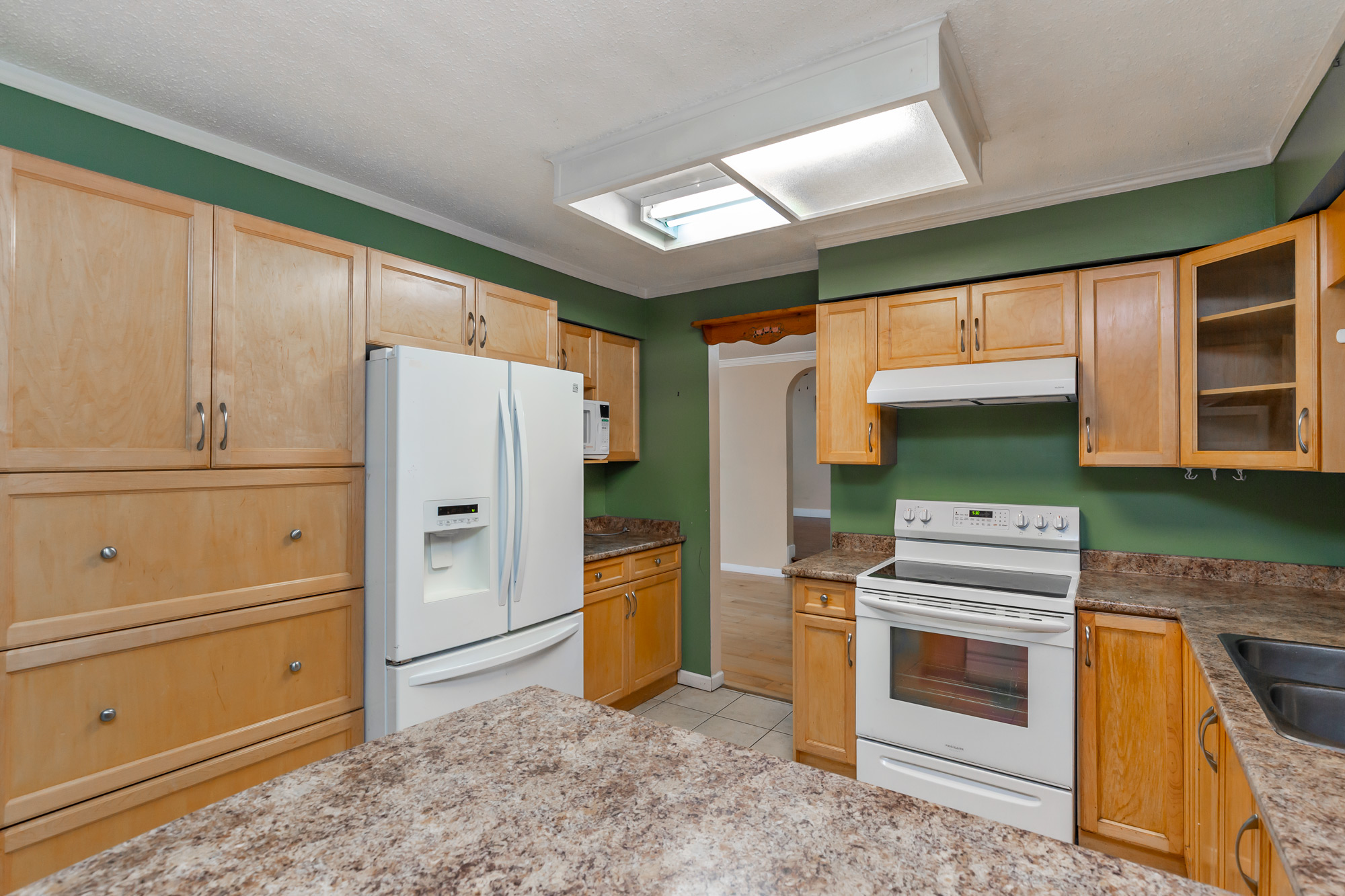 Single Family for rent at 2086 Majestic Crescent, Upper in Abbotsford, BC photo 27