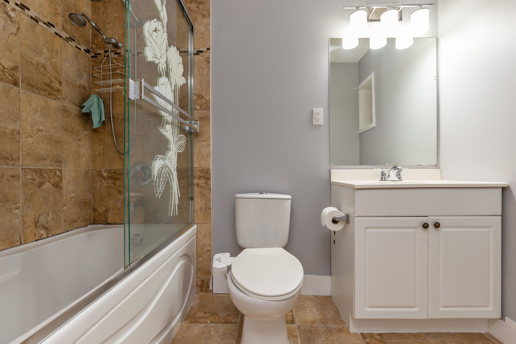 Single Family for rent at 2086 Majestic Crescent, Upper in Abbotsford, BC photo 35