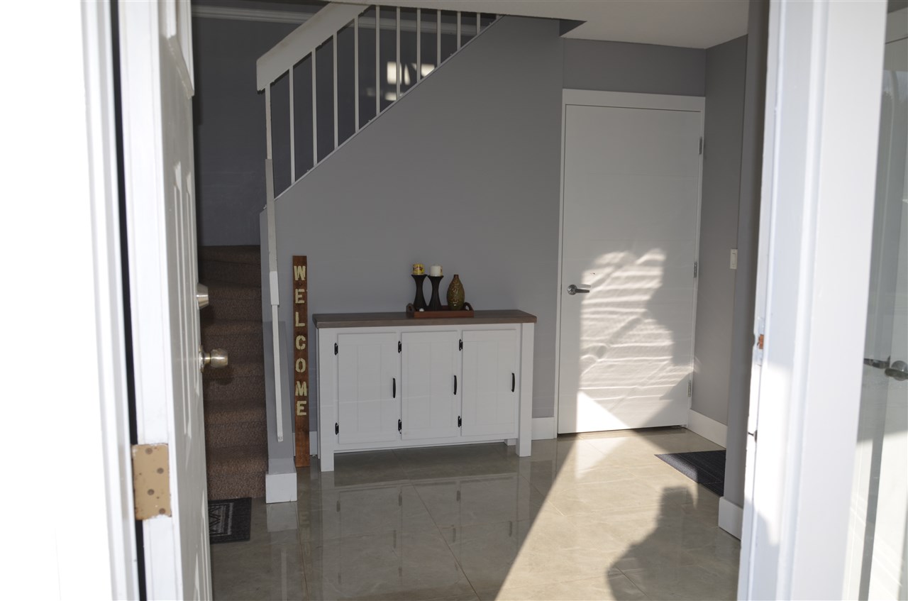 34835 McCabe Place, Upper photo 3