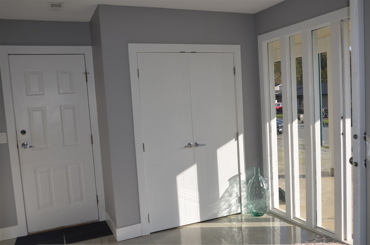 34835 McCabe Place, Upper photo 4