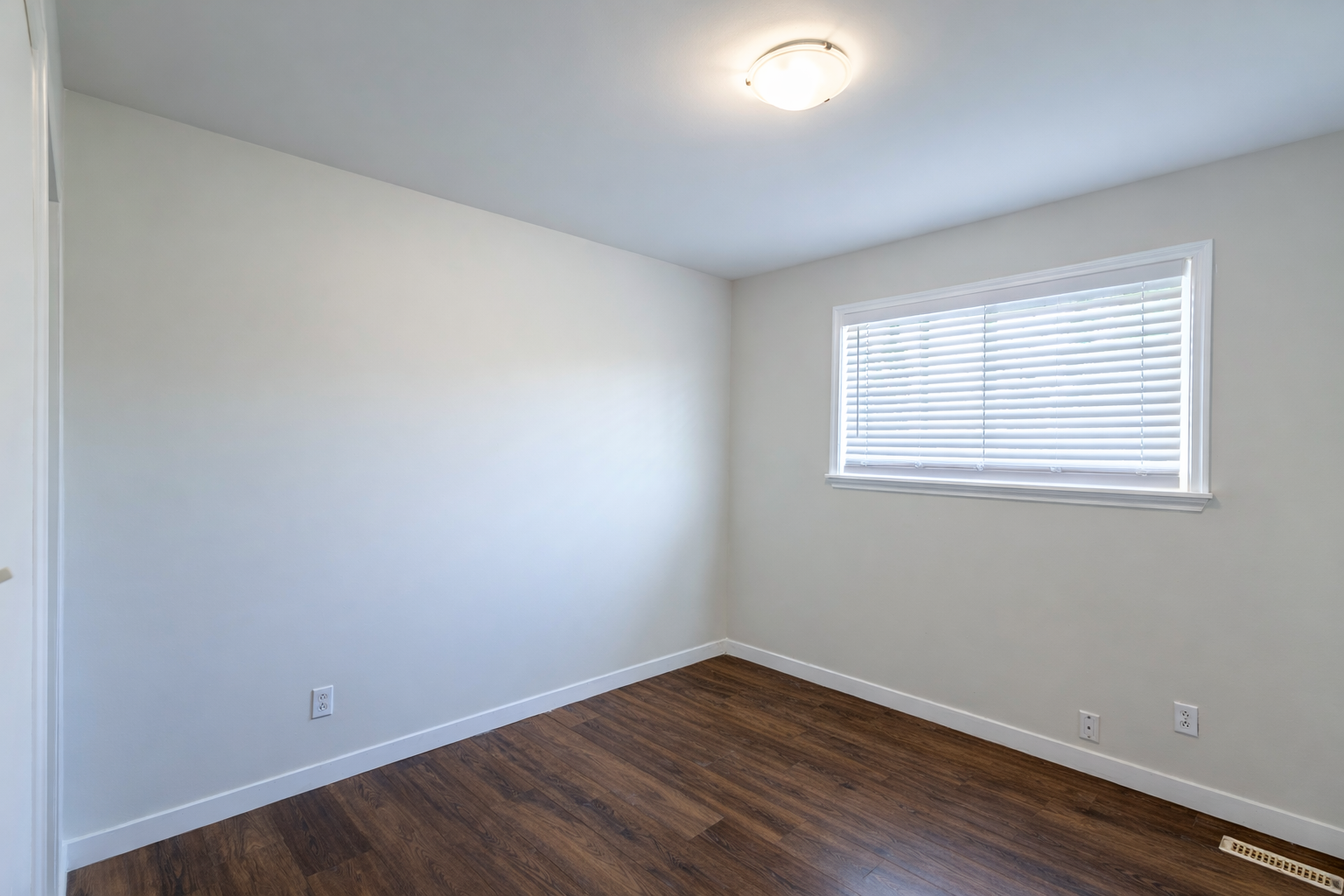 1408 Clearbrook Road, Main photo 9