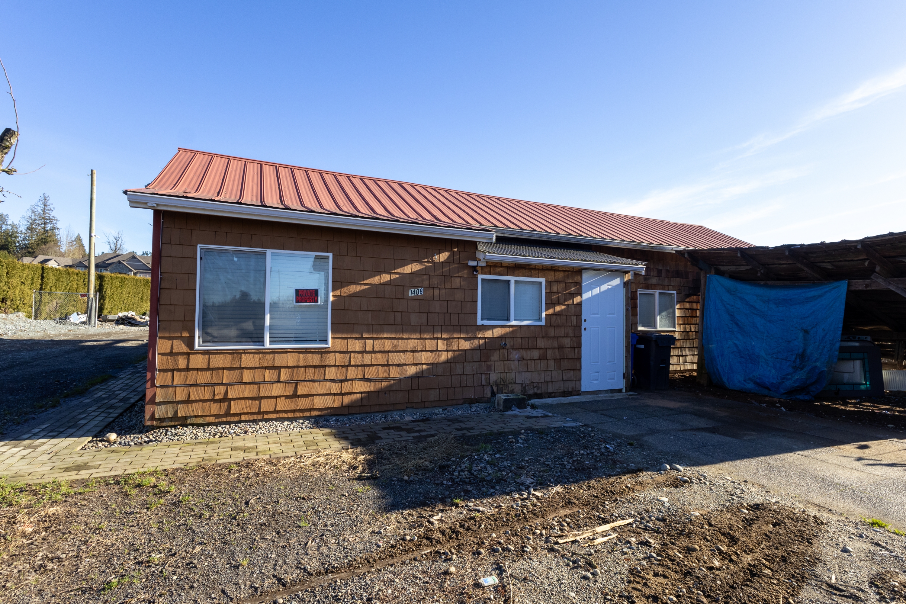 1408 Clearbrook Road, B photo 3