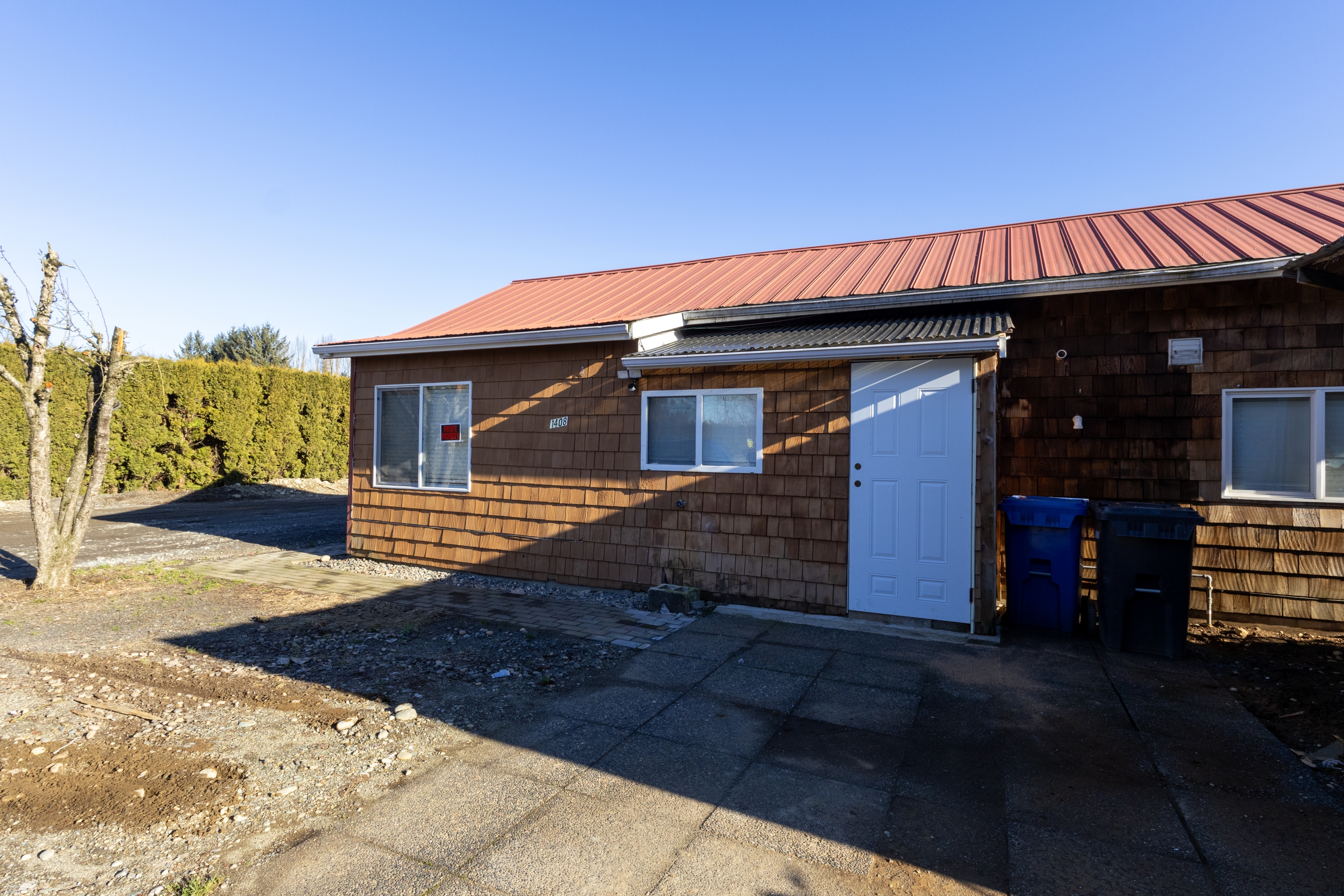 1408 Clearbrook Road, B photo 4