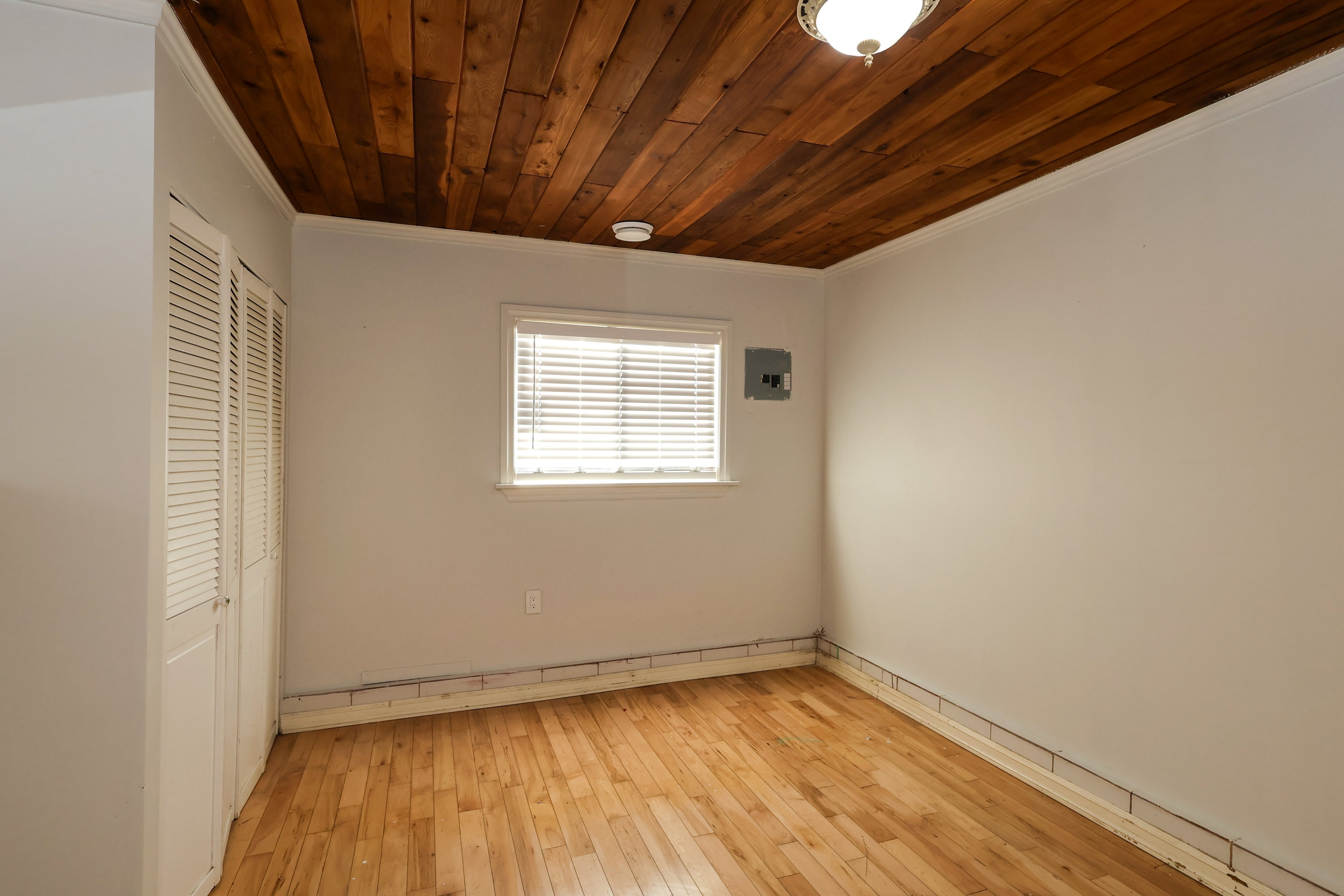 1408 Clearbrook Road, B photo 12