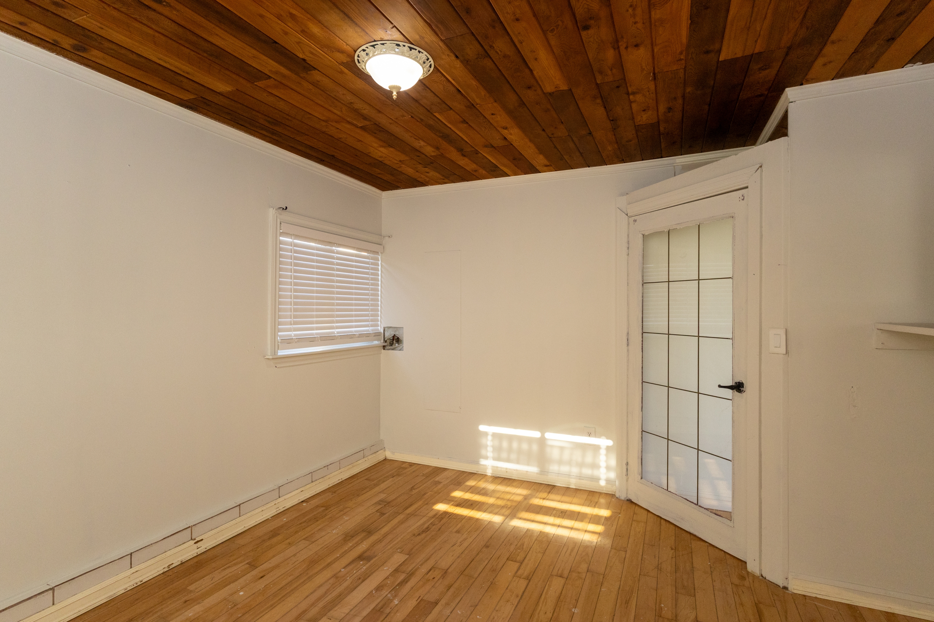 1408 Clearbrook Road, B photo 11