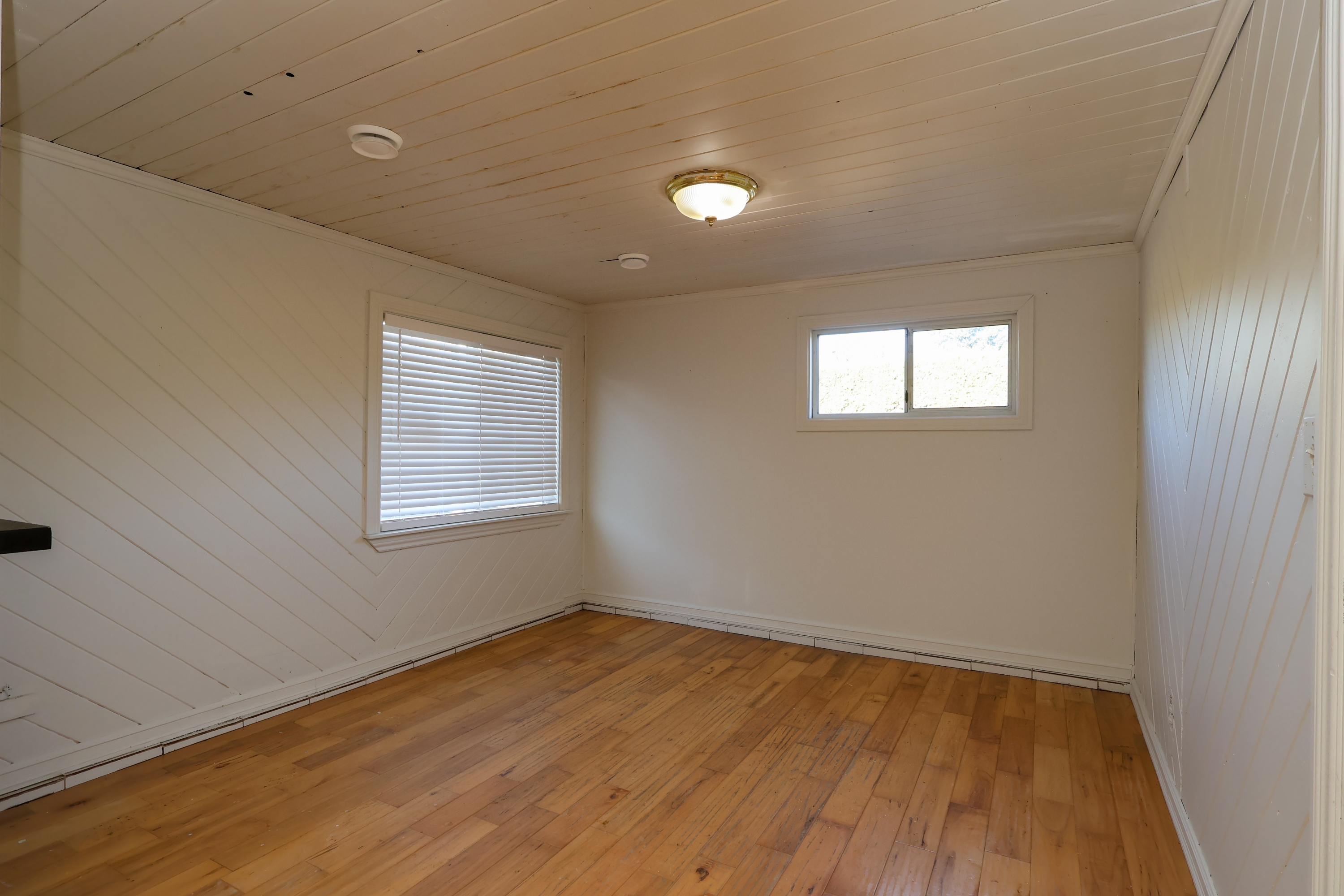 1408 Clearbrook Road, B photo 8