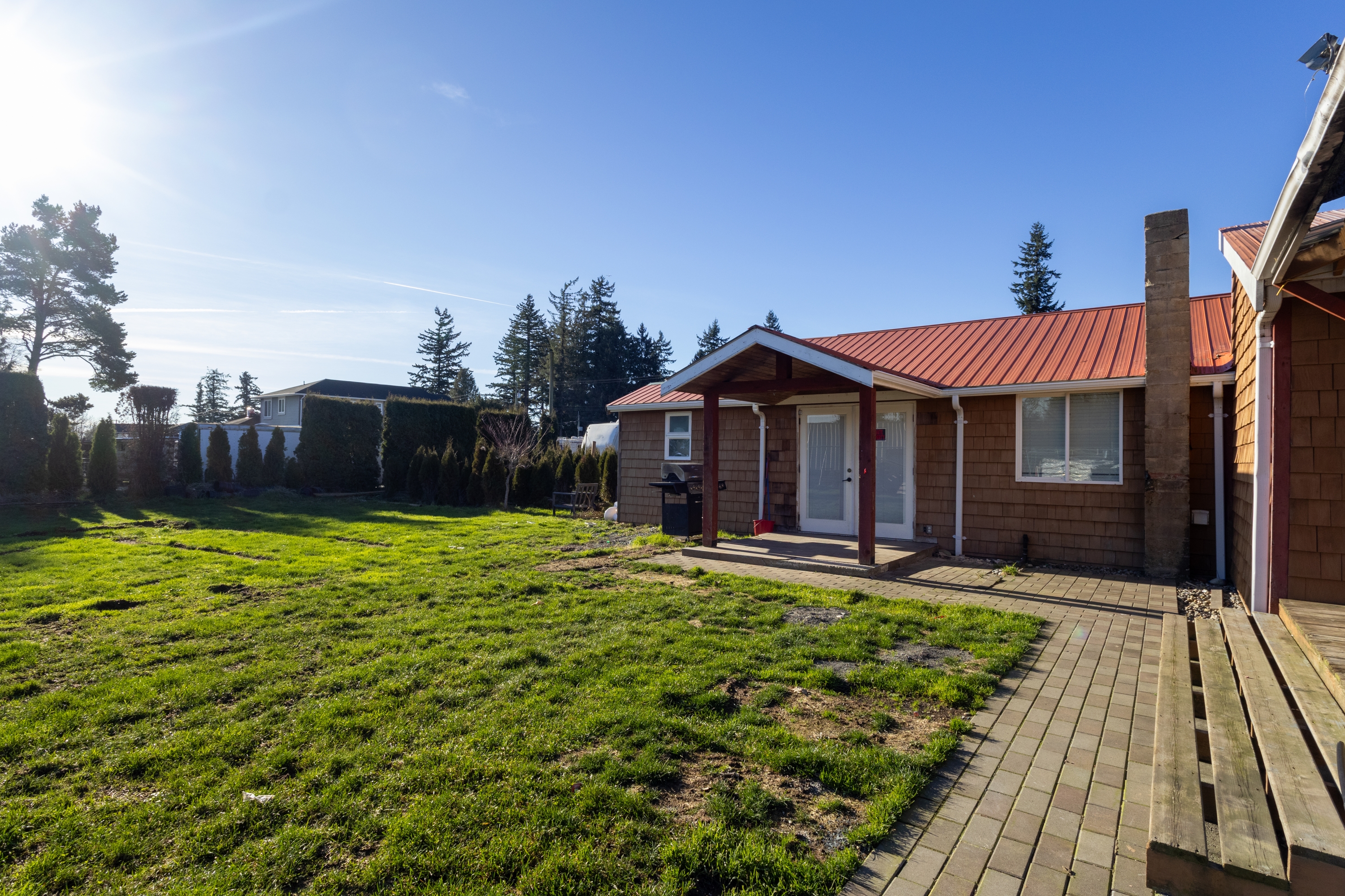 1408 Clearbrook Road, B photo 2