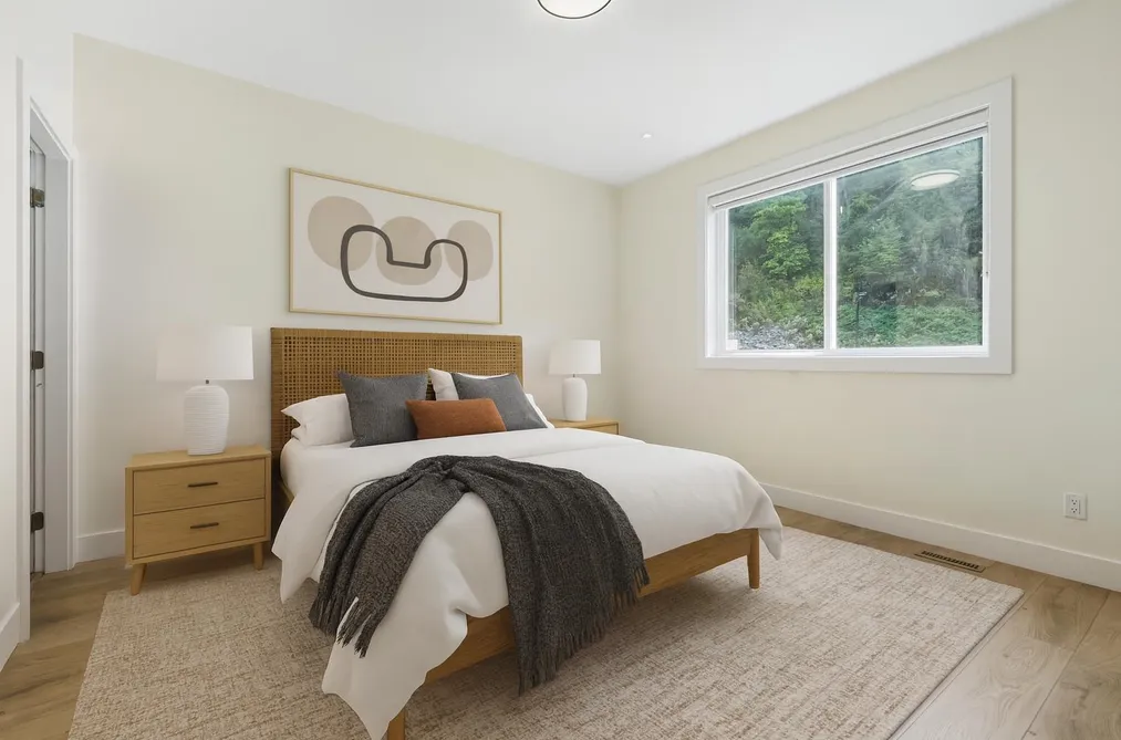 8585 Forest Gate Drive, Lower photo 5