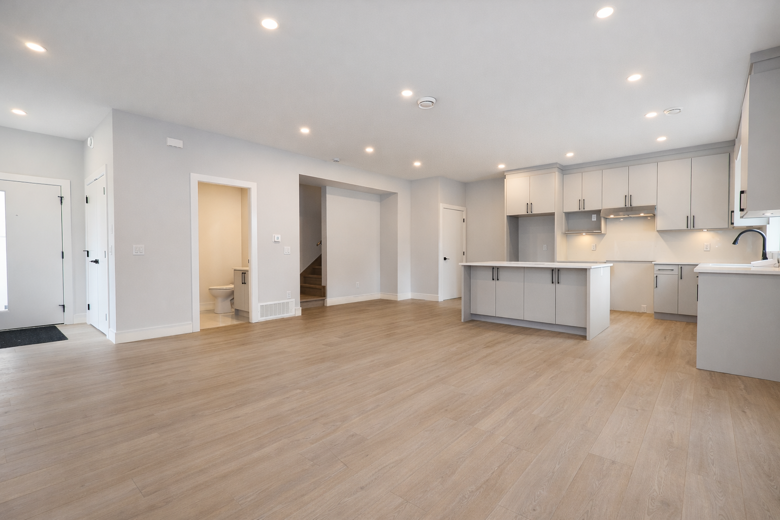Single Family for rent at 33918 Marshall Road, 4 in Abbotsford, BC