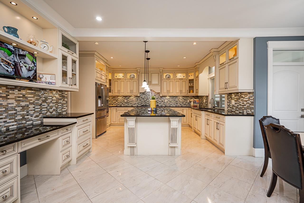 7273 149 Street, Upper photo 8