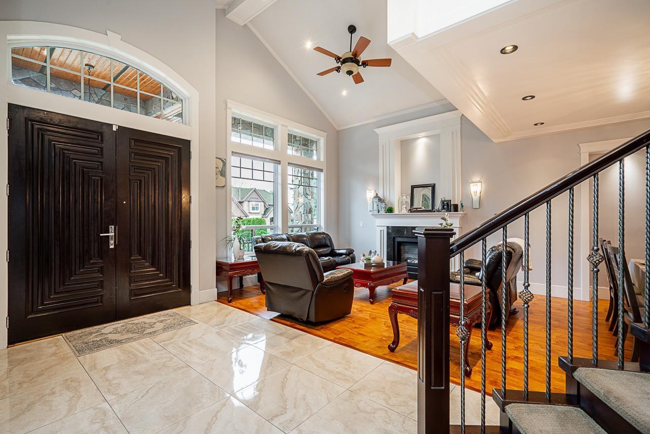 7273 149 Street, Upper photo 2