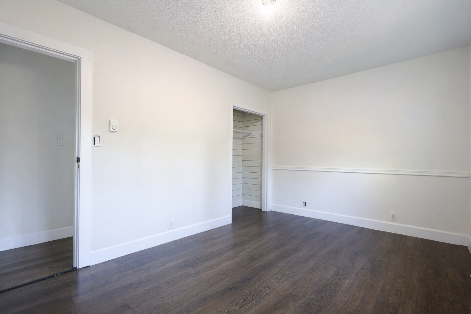 Single Family for rent at 9969 138A Street, Whole House in Surrey, BC photo 3