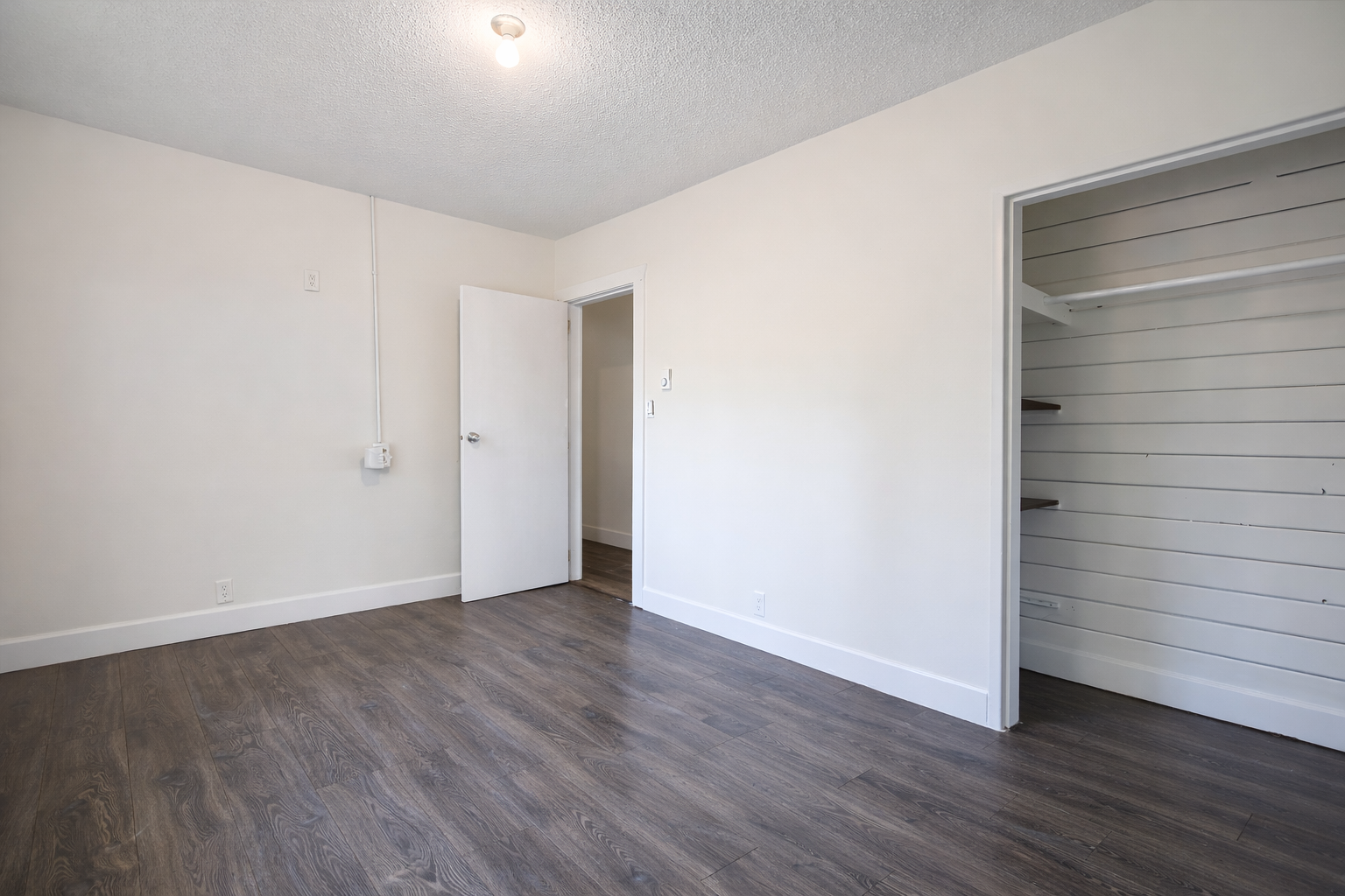 Single Family for rent at 9969 138A Street, Whole House in Surrey, BC photo 4