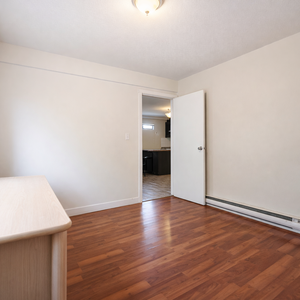 Single Family for rent at 9985 138A Street, Basement in Surrey, BC photo 9