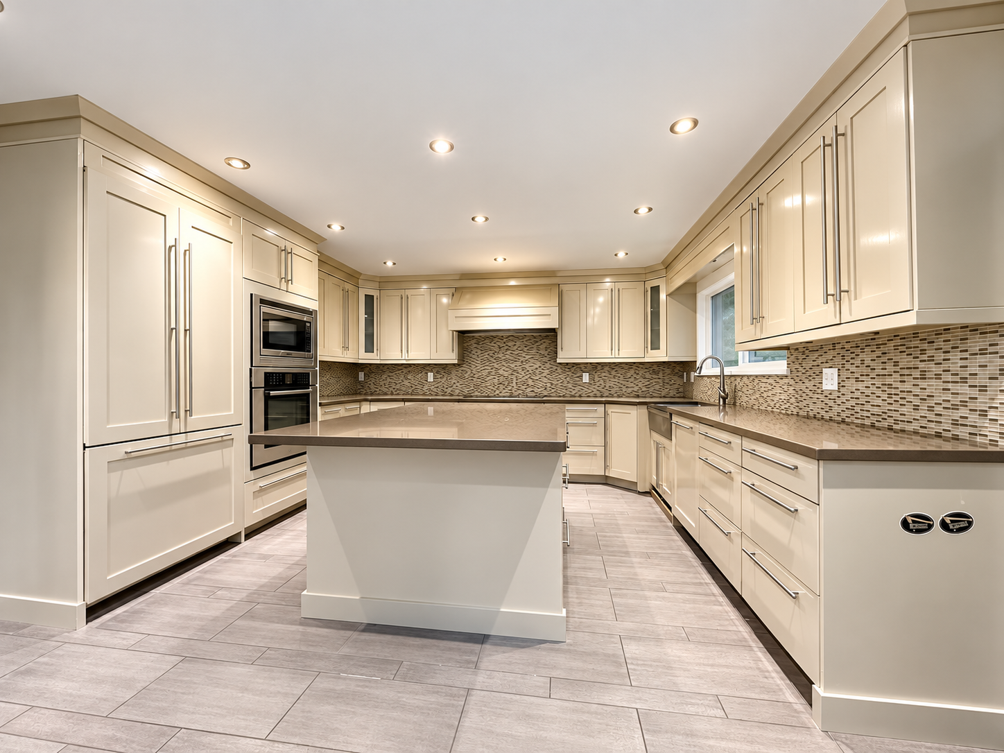 Single Family for rent at 6071 Number 6 Road - Lower 3 bed, Lower 3 bed in Richmond, BC