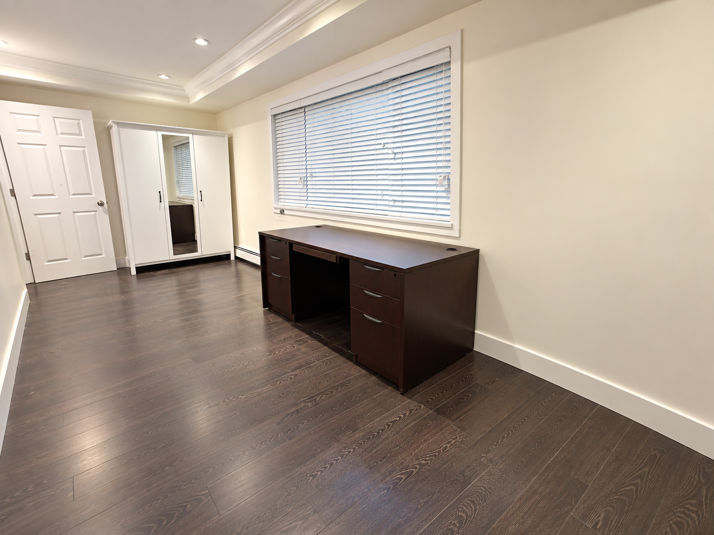 Single Family for rent at 6071 Number 6 Road - Lower 3 bed, Lower 3 bed in Richmond, BC photo 6